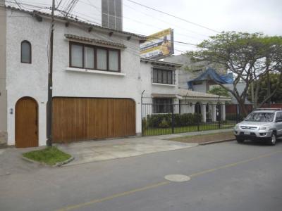 Venta de casa en Los Morochucos, 450 mt2, 10 habitaciones