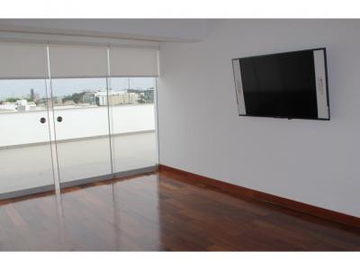 Excelente Departamento Duplex ubicado en Santiago de Surco, 3 habitaciones